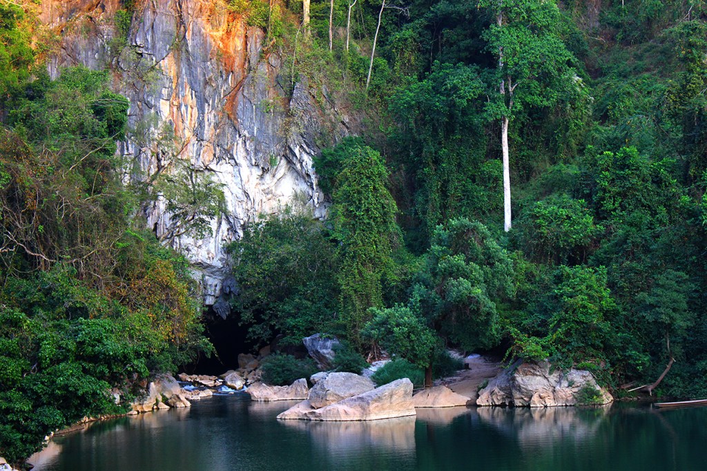 AlanaTraceyKongLoHiddenCave