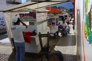 AlanaTraceySanCristobal17